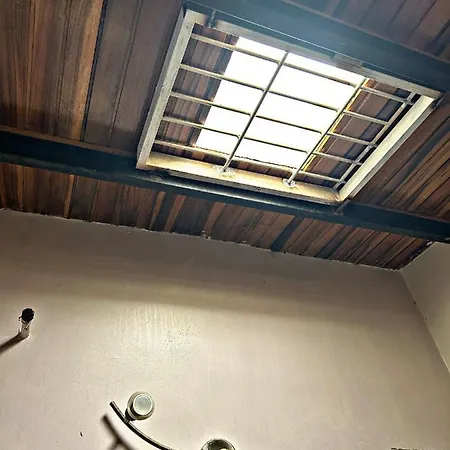 Suites 1923 Downtown Center Венеция